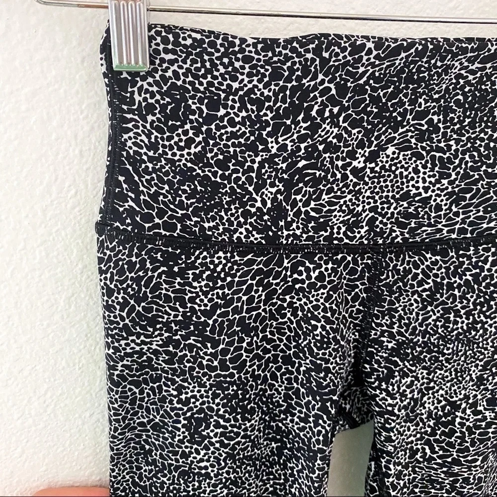 Lululemon Wunder Under HR‎ Tight 2